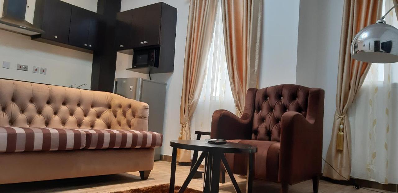 James Court Hotel & Luxury Apartments Леки Екстериор снимка